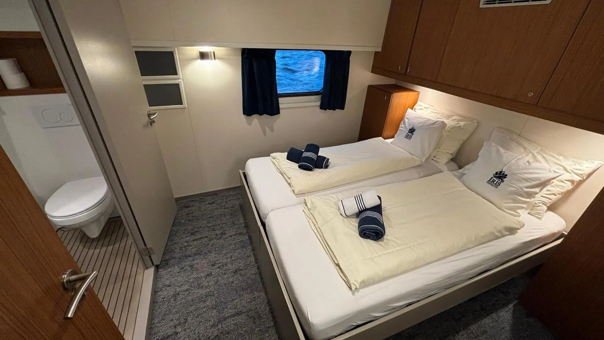 Hotelboat Iris Amsterdam